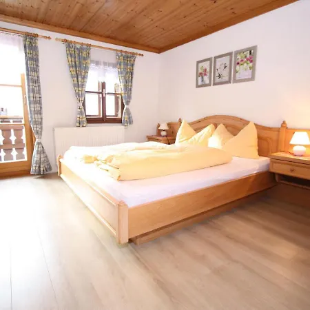 Mansion In Eben Near Salzburger Sportwelt 度假居 *