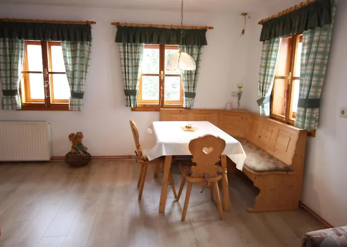 Mansion In Eben Near Salzburger Sportwelt Casa de Férias *